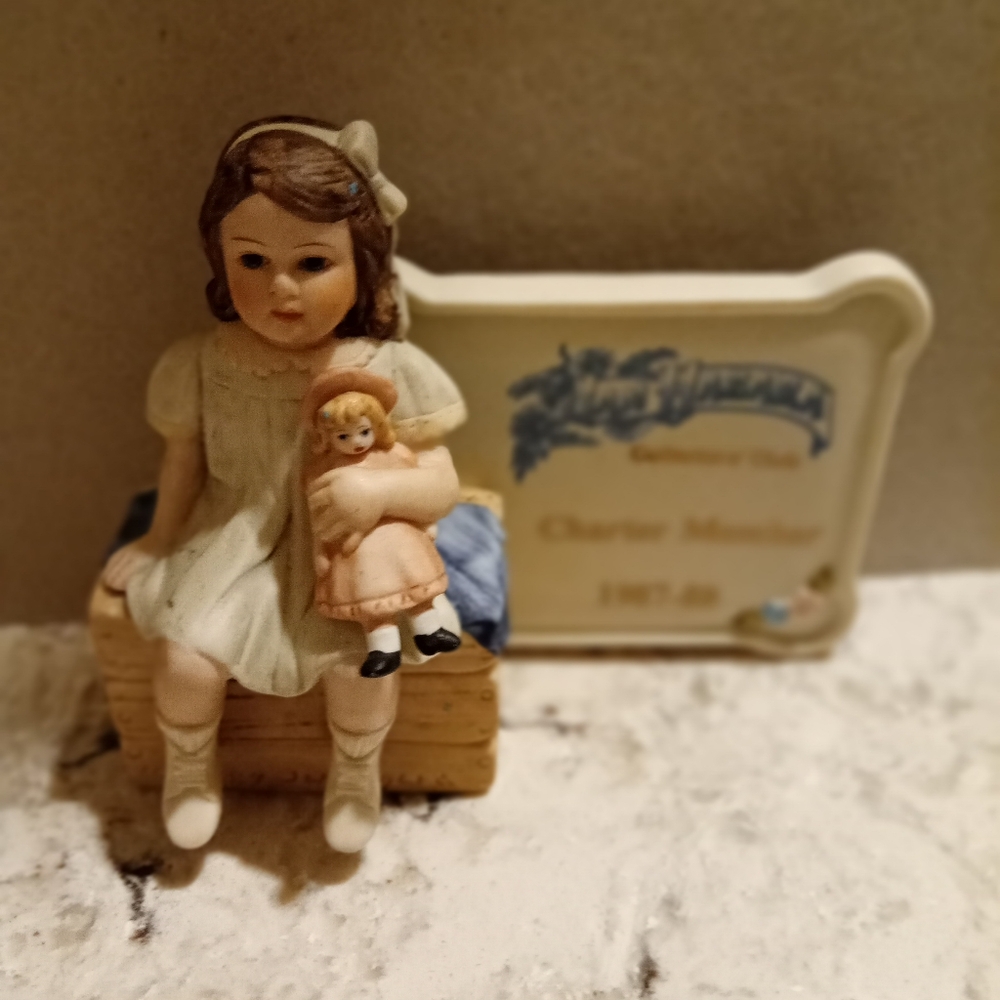 Jan Hagara Charter Member Porcelain